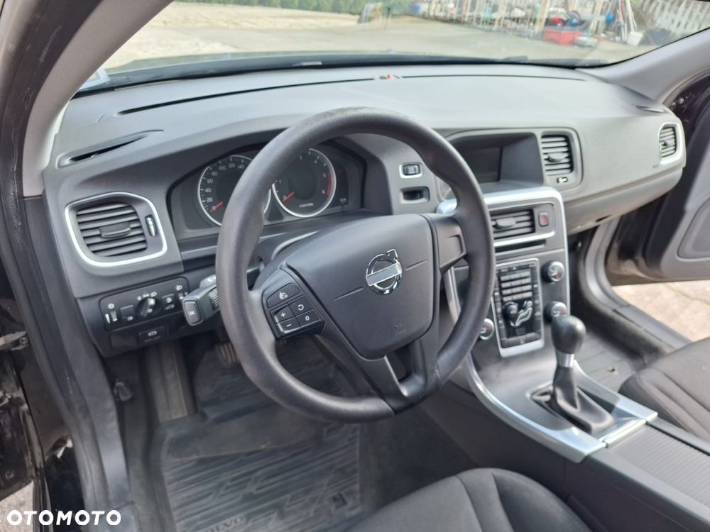 Volvo V60 D2 Edition - 9