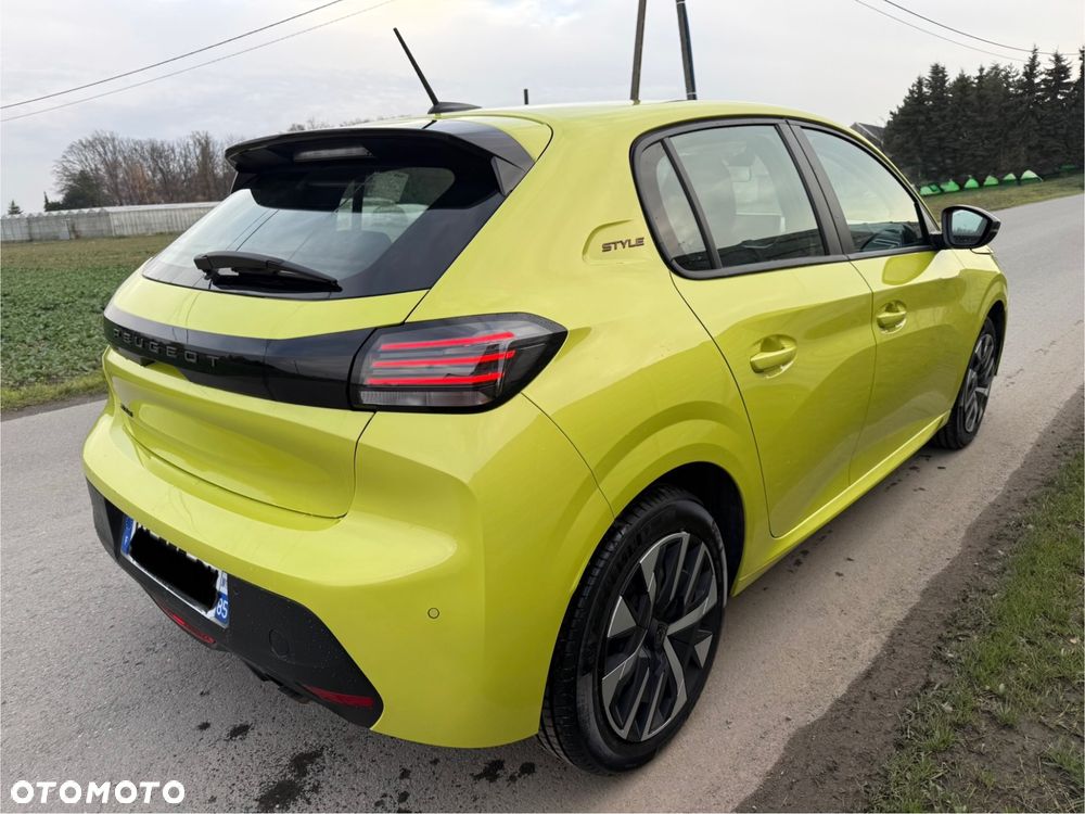 Peugeot 208 PureTech 100 Style - 4