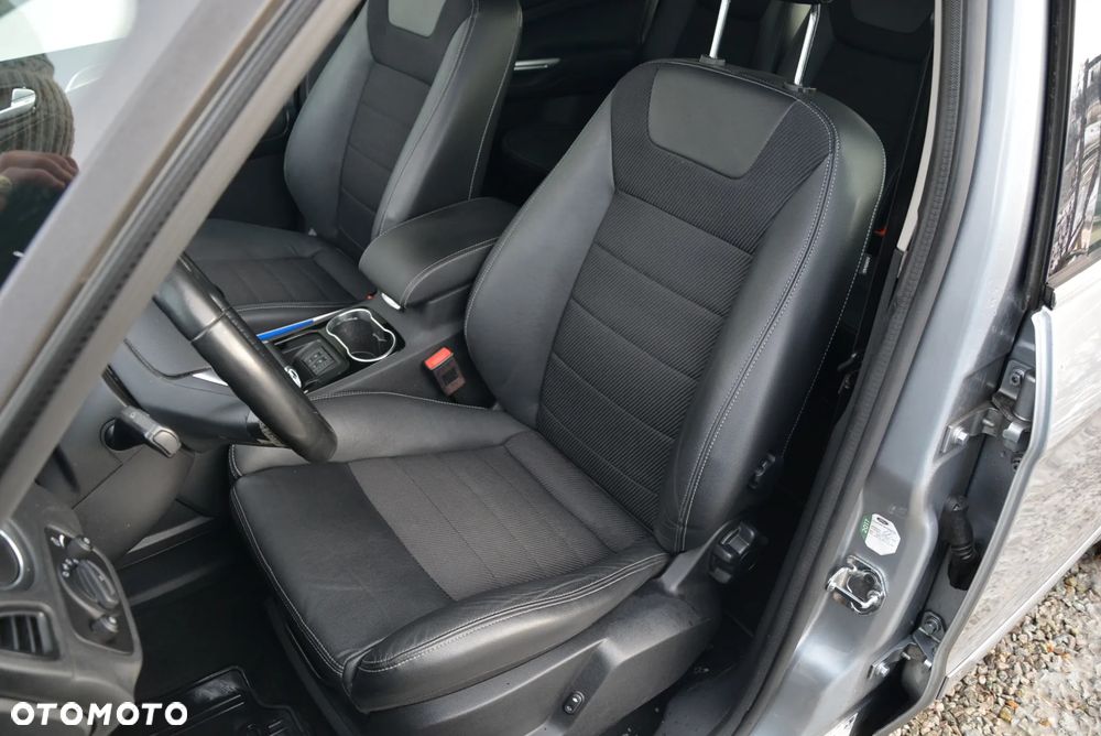 Ford S-Max 2.0 TDCi DPF Titanium X - 28