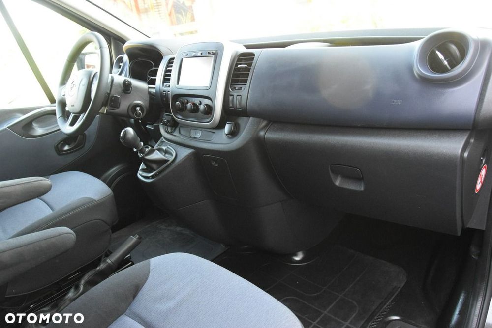 Opel Vivaro - 31