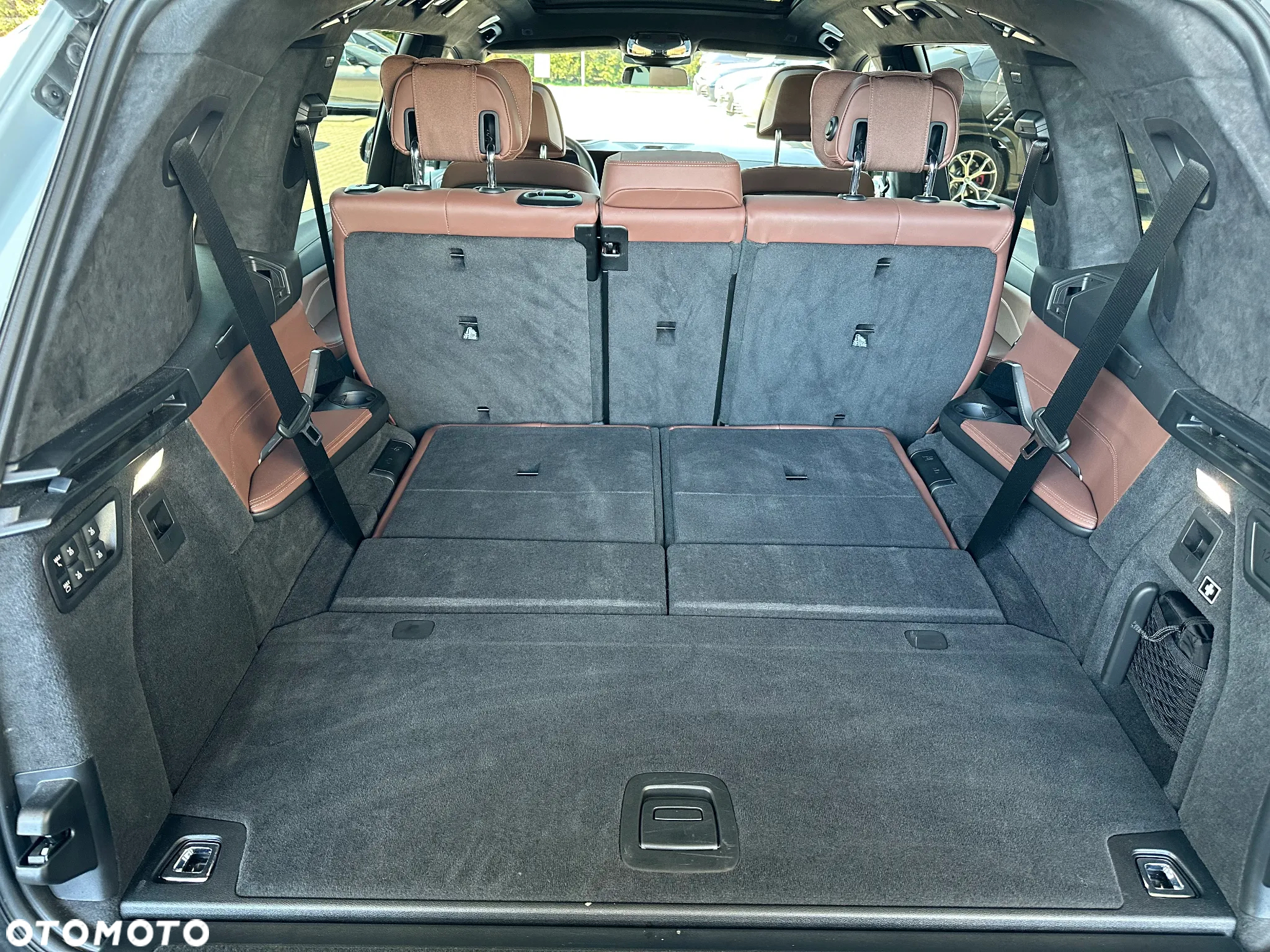 BMW X7 - 28