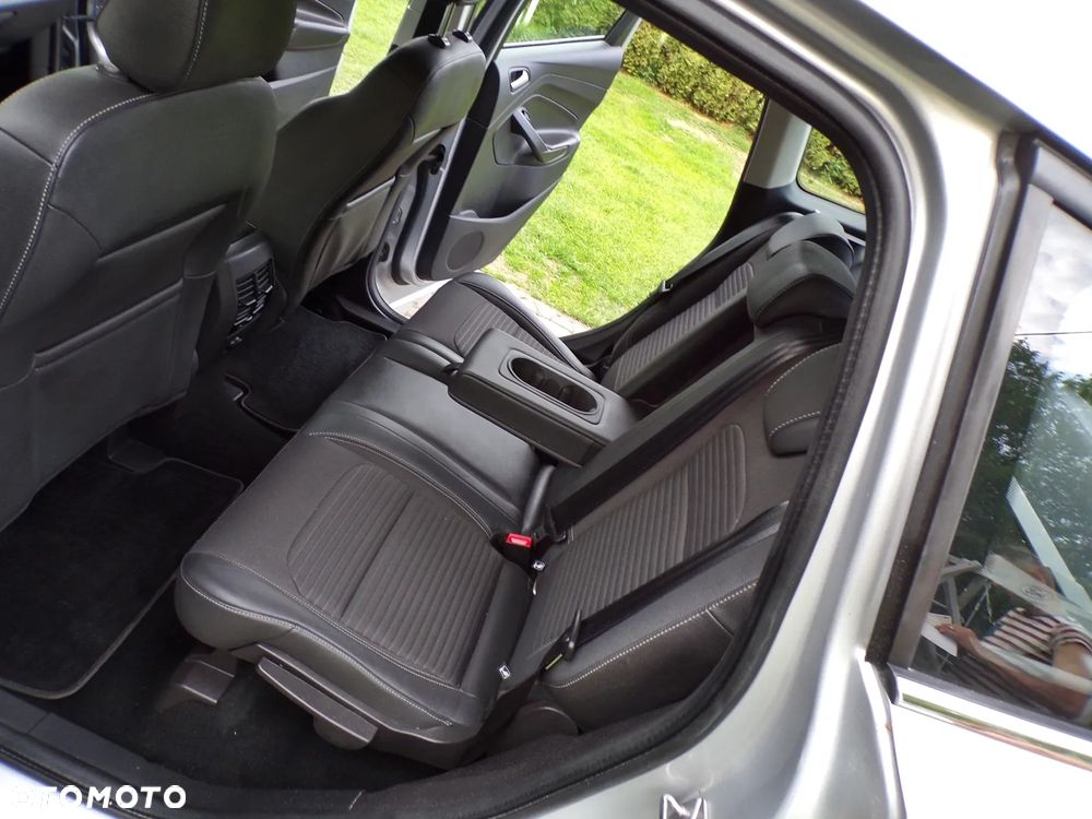 Ford Kuga 2.0 TDCi 4x4 Titanium - 25