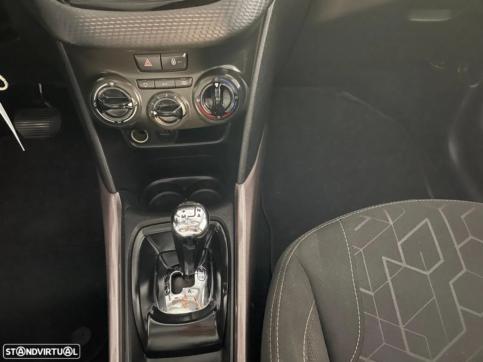 Peugeot 2008 - 28