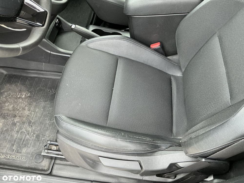 Renault Kangoo Rapid - 12