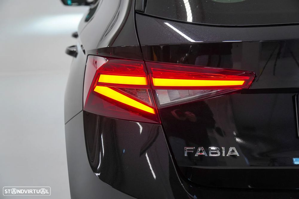 Skoda Fabia 1.0 TSI Selection DSG - 7