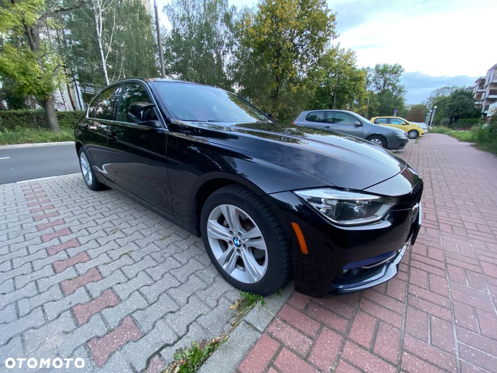 BMW Seria 3 330i xDrive Luxury Line Purity - 3