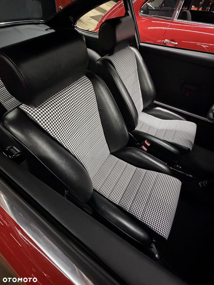 Porsche 911 - 11
