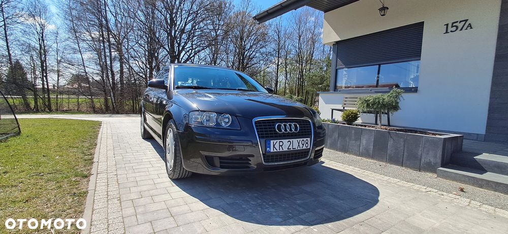 Audi A3 Sportback - 1