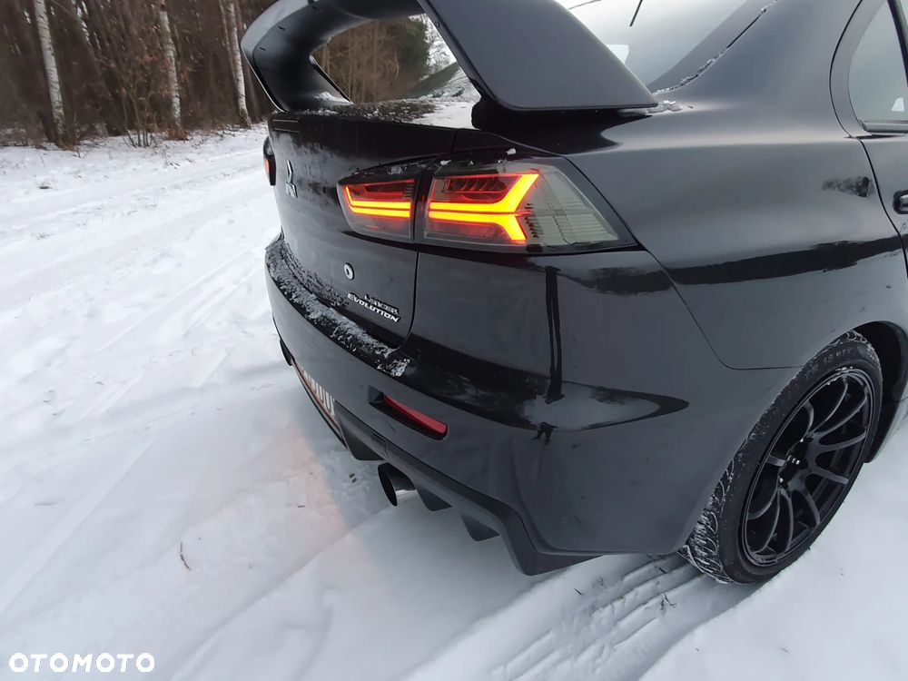 Mitsubishi Lancer Evolution GSR - 11