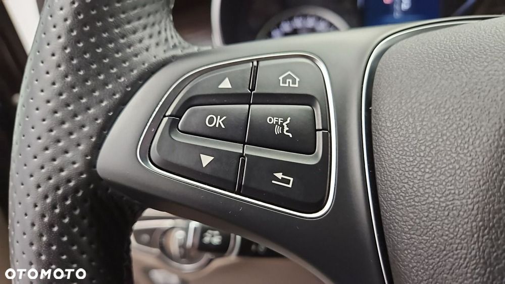 Mercedes-Benz Klasa V 300 d 4-Matic Exclusive 9G-Tronic (d³ugi) - 16