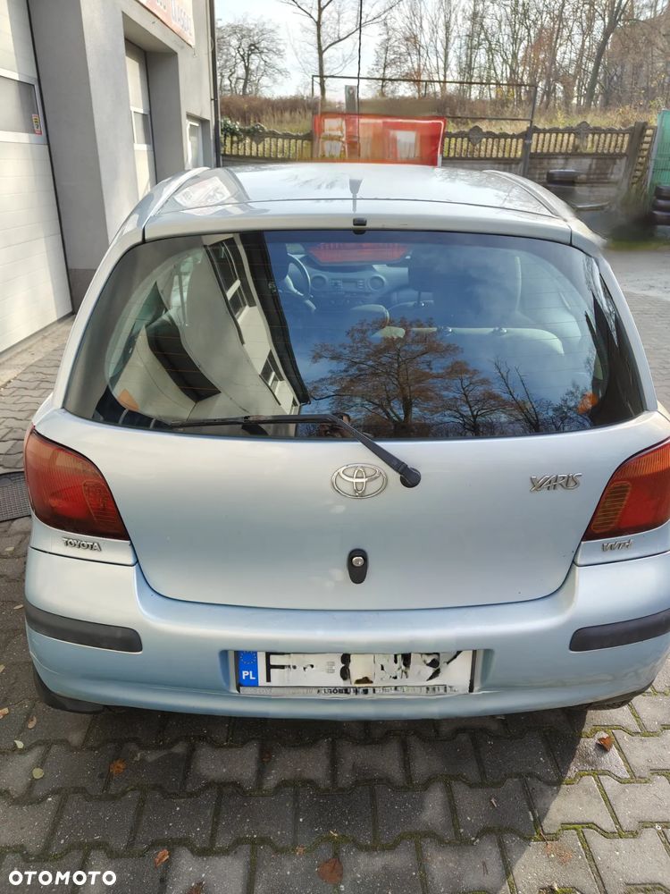 Toyota Yaris 1.3 Terra - 3