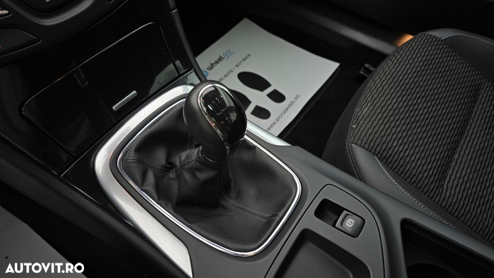 Opel Insignia 2.0 CDTI Start/Stop - 17