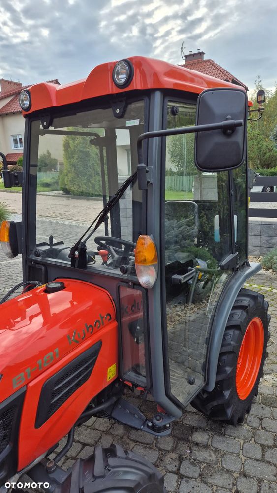 Kubota B 1181 - 5