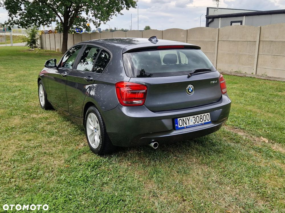 BMW Seria 1 116d EfficientDynamics - 4