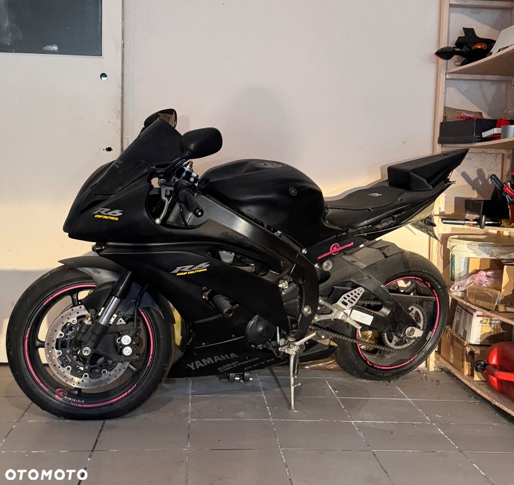 Yamaha R6 - 4