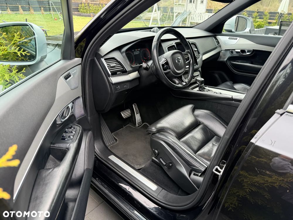 Volvo XC 90 D5 AWD R-Design 7os - 16