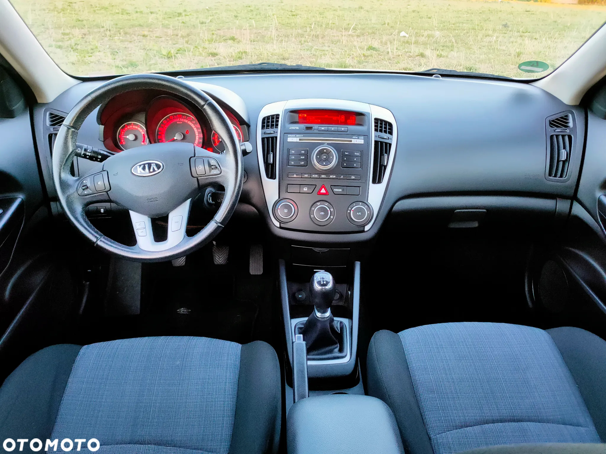 Kia Ceed 1.4 CVVT Attract - 26