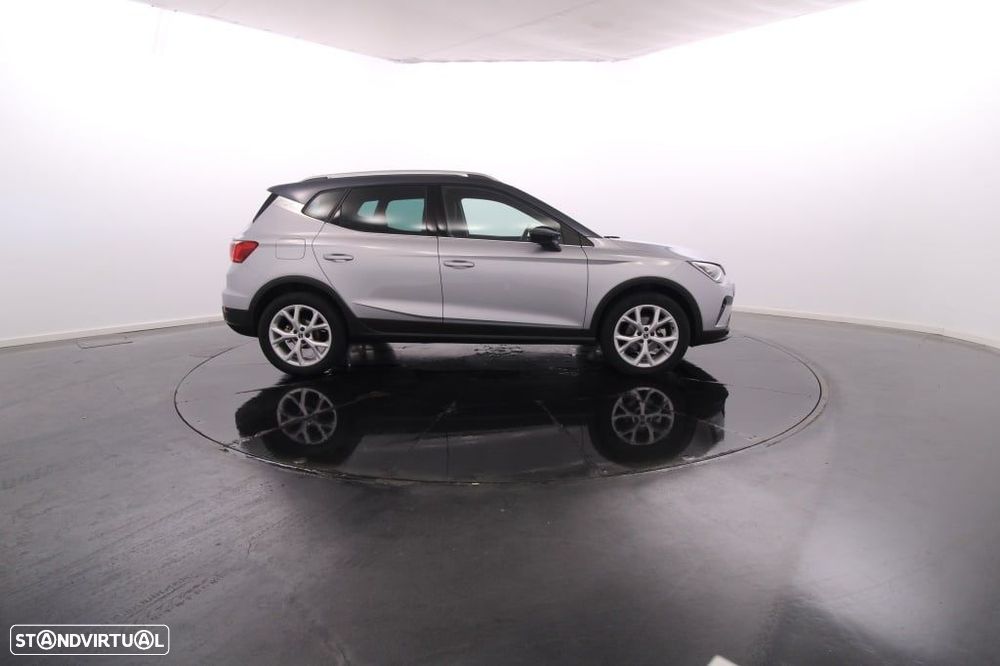 SEAT Arona 1.0 TSI FR - 9