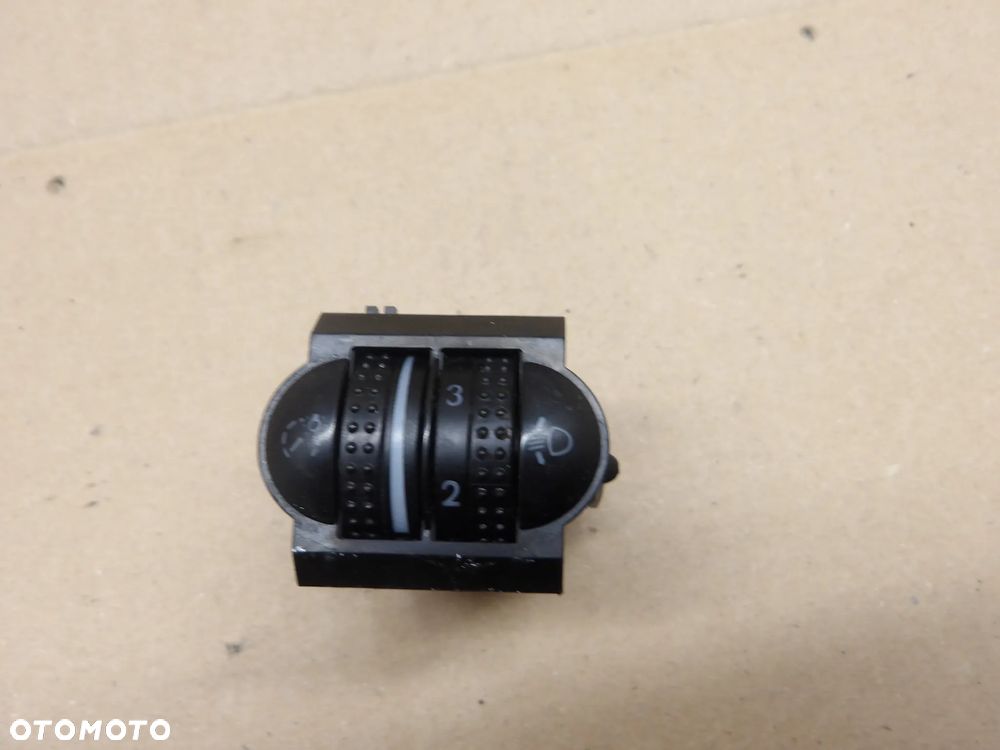 PASSAT B5 FL SEDAN 1.9TDI PRZEŁĄCZNIK REGULACJI ŚWIATEŁ 3B0941333C - 1