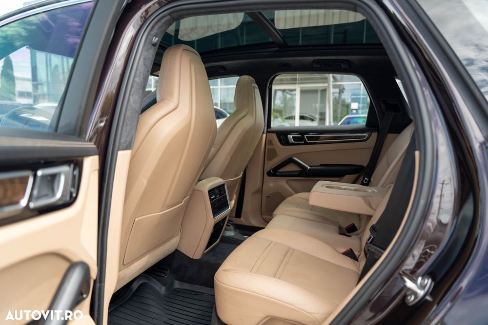 PORSCHE Cayenne 2018 — imagine 26