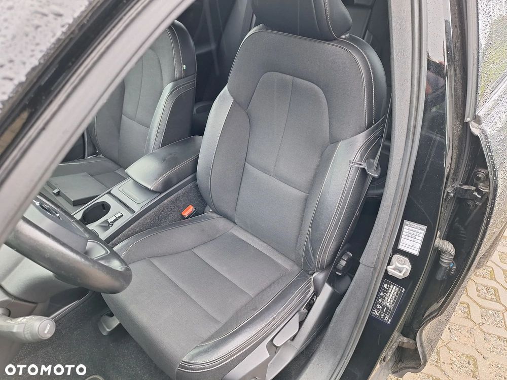 Volvo XC 40 D3 Momentum - 12