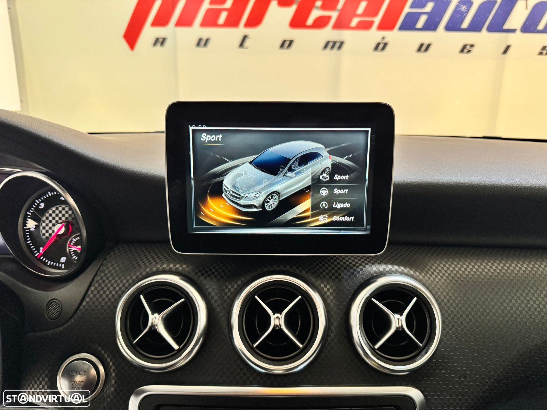 Mercedes-Benz A 180 d Urban - 42