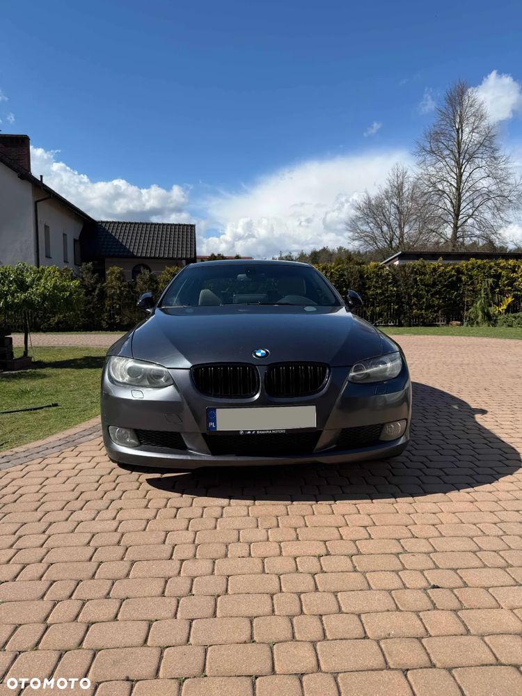 BMW Seria 3 320i - 2