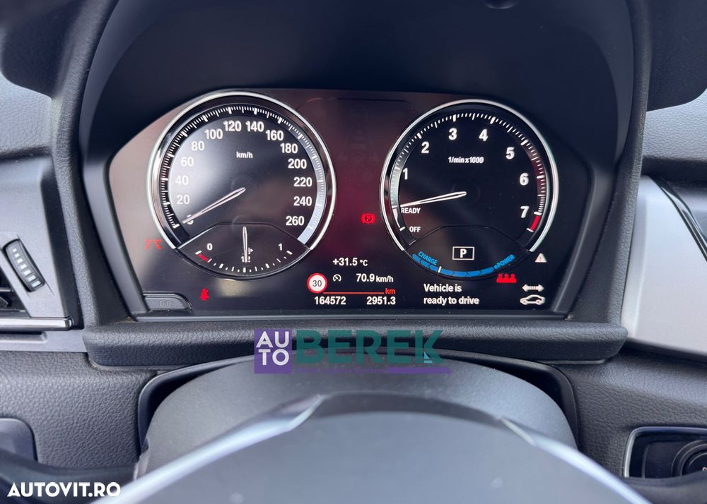 BMW Seria 2 218i AT - 9