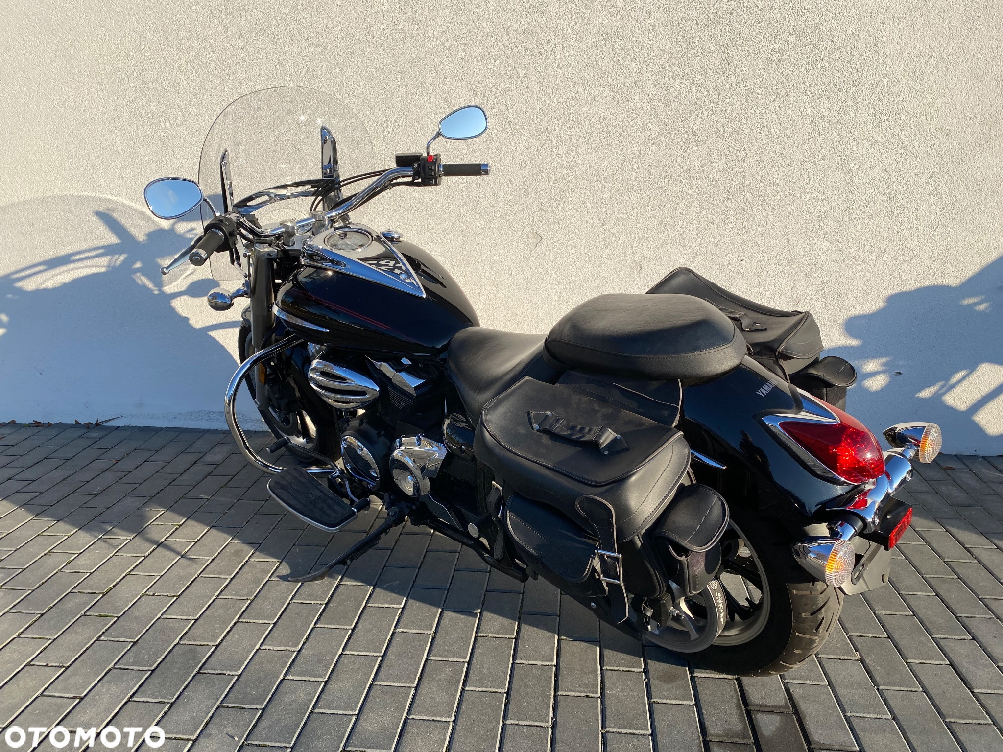 Yamaha XVS - 12