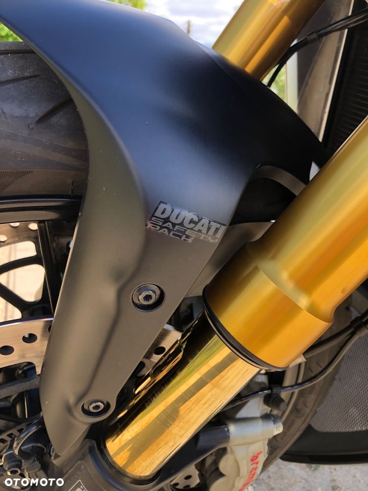 Ducati Diavel - 11