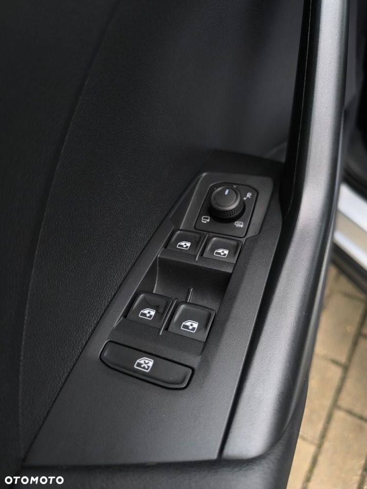 Volkswagen T-Cross - 9