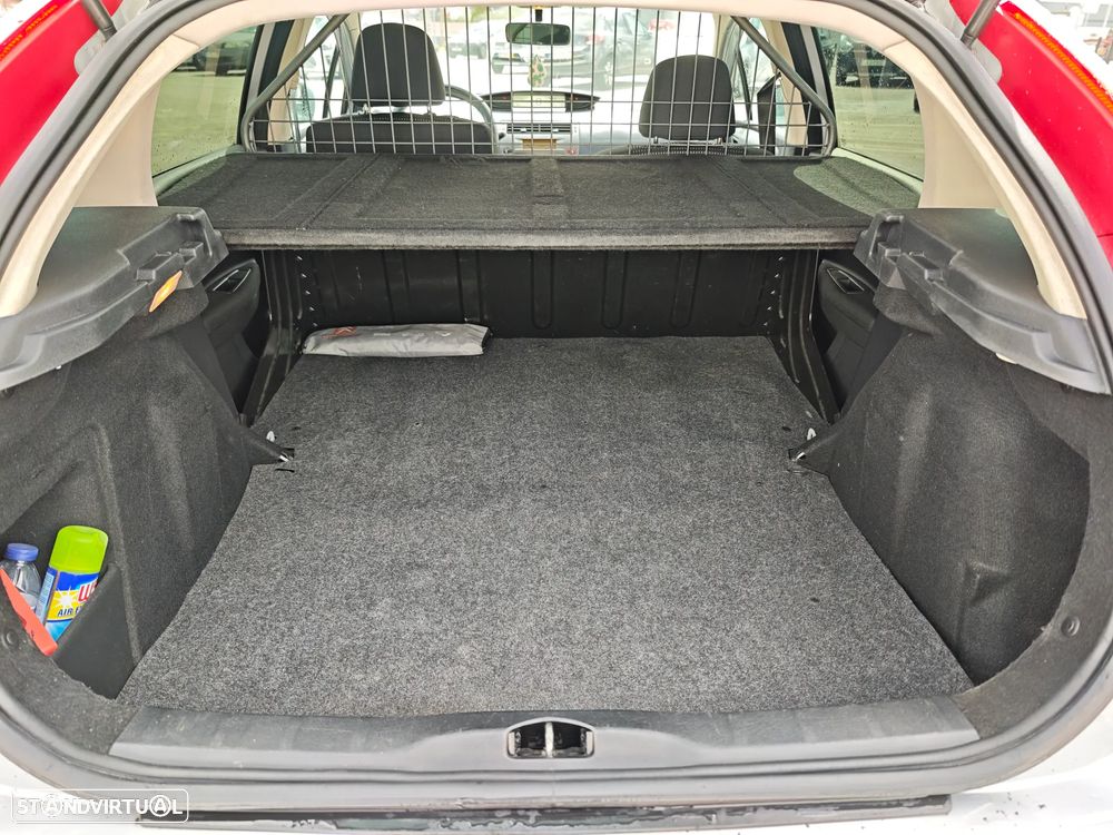 Citroën C4 1.6 HDi Exclusive - 6