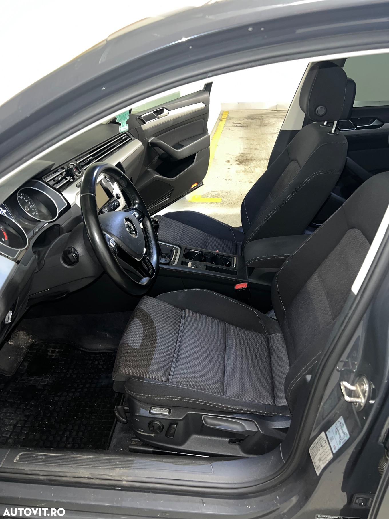 Volkswagen Passat 2.0 TDI Comfortline - 8