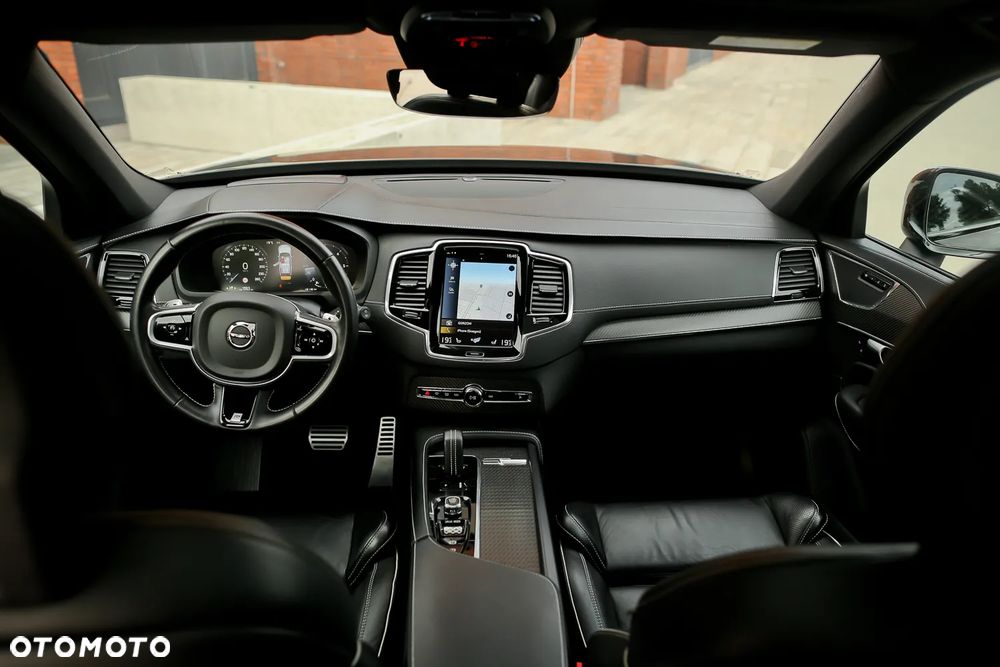Volvo XC 90 B5 D AWD R-Design 7os - 22