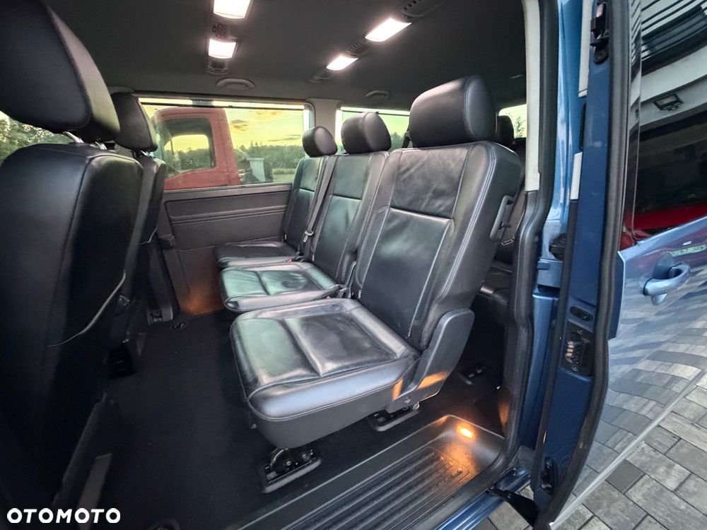 Volkswagen Caravelle 2.0 TDI L2 Highline 4Motion DSG - 32