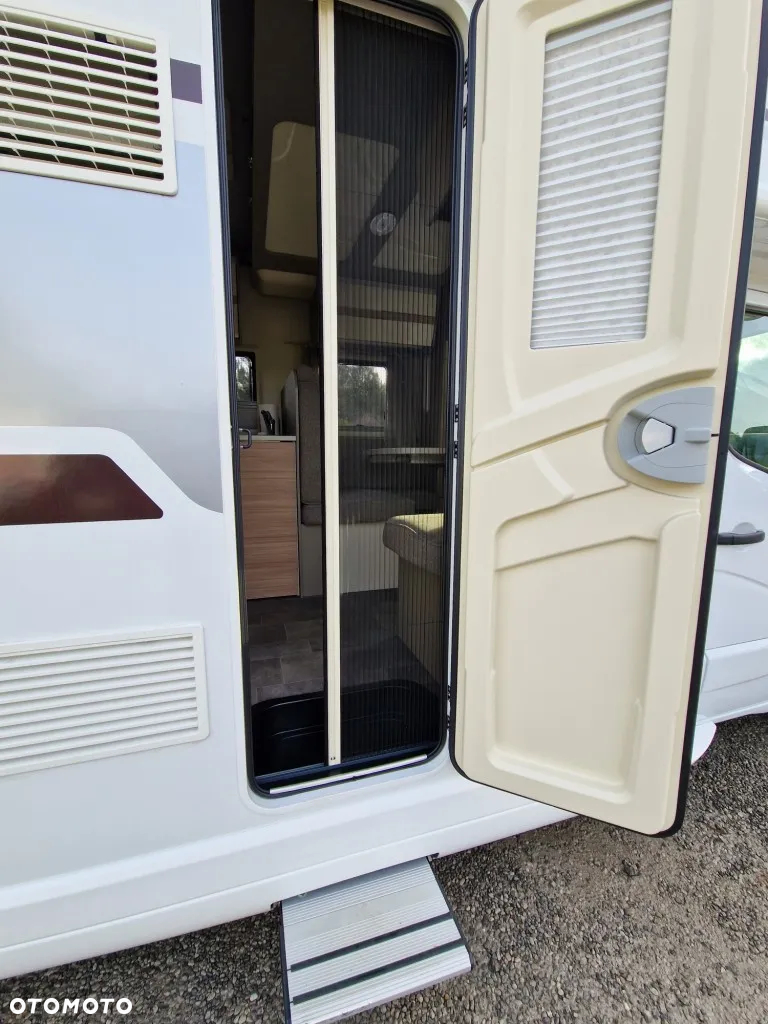 Renault Kamper PółIntegra AHORN TQplus Queensbed Jak nowy! 9000km! FV23% - 21