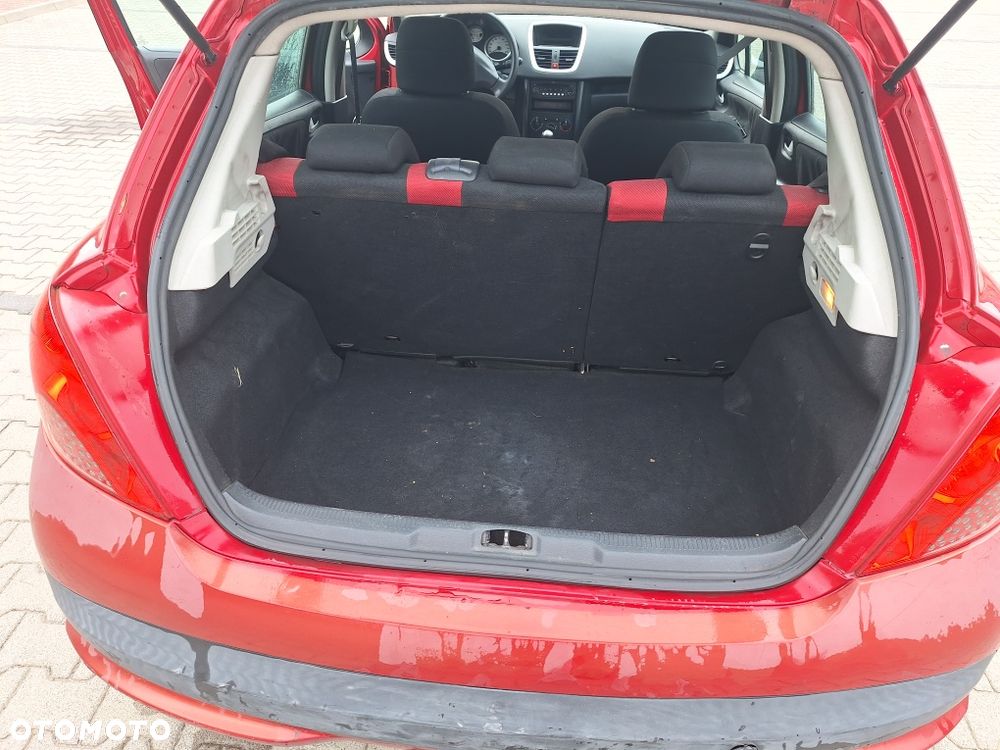 Peugeot 207 - 7