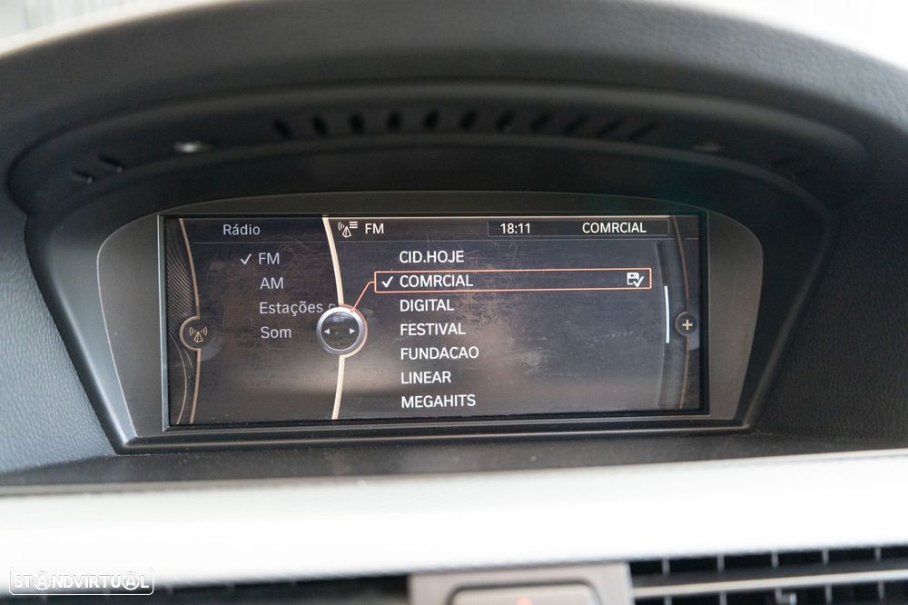 BMW 320 d Navigation Sport - 29