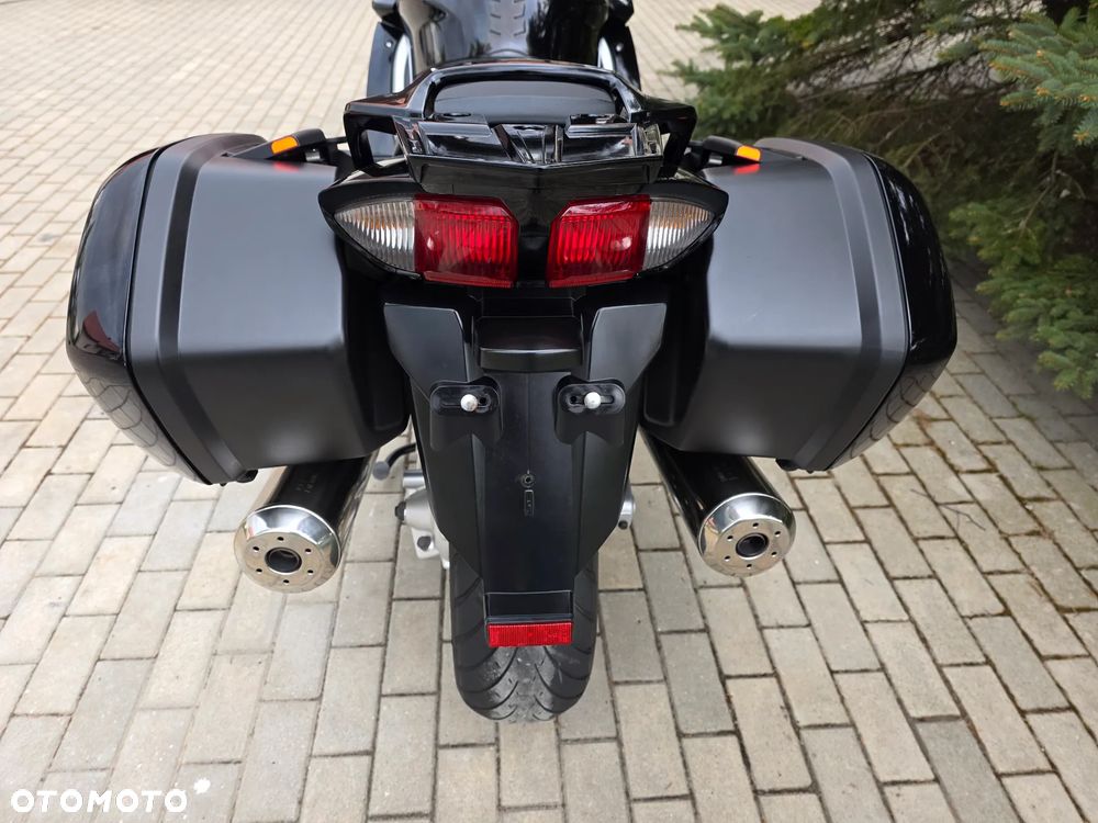 Yamaha FJR - 37