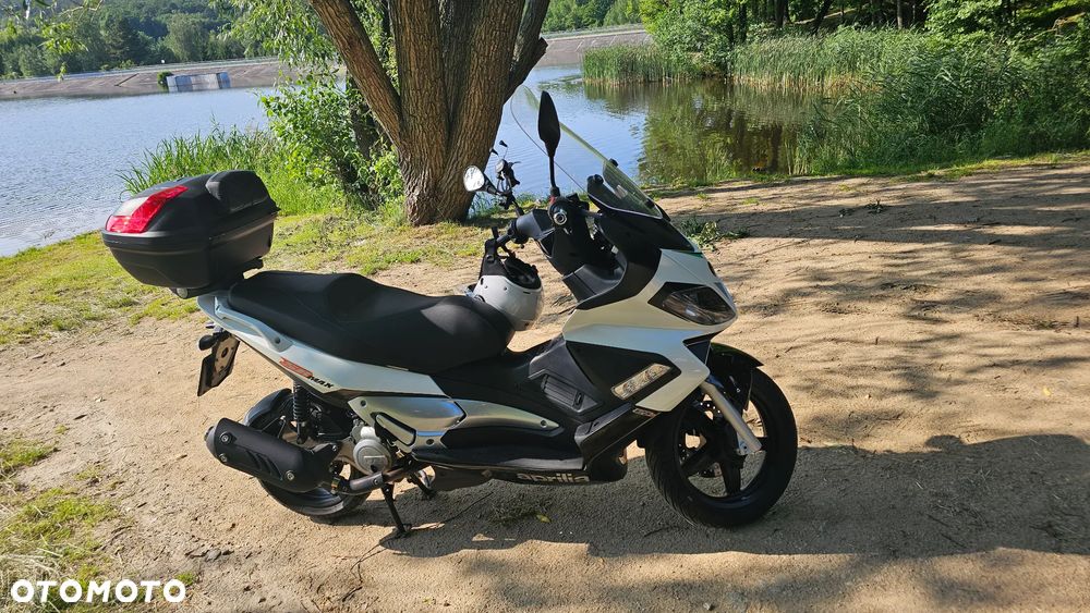 Aprilia SR - 1