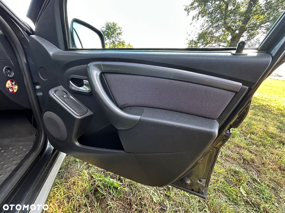 Dacia Duster 1.6 SCe Laureate S&S - 16