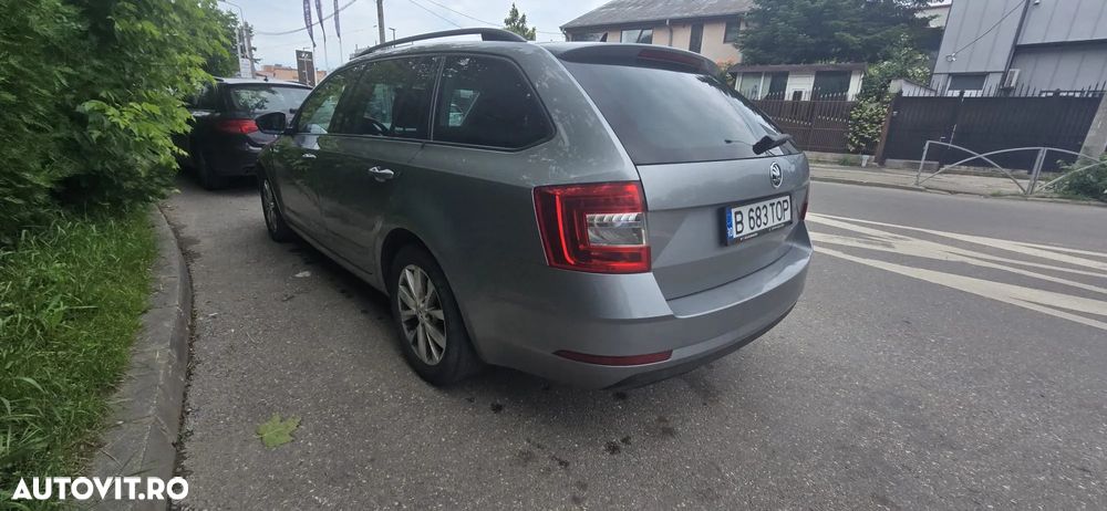 Skoda Octavia 1.6 TDI DSG Ambition - 12
