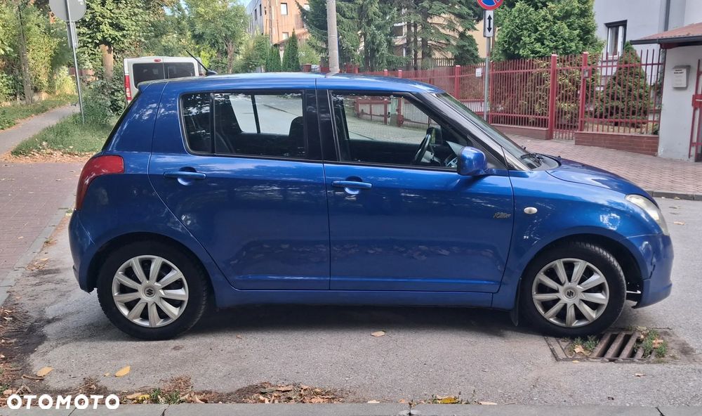 Suzuki Swift - 6