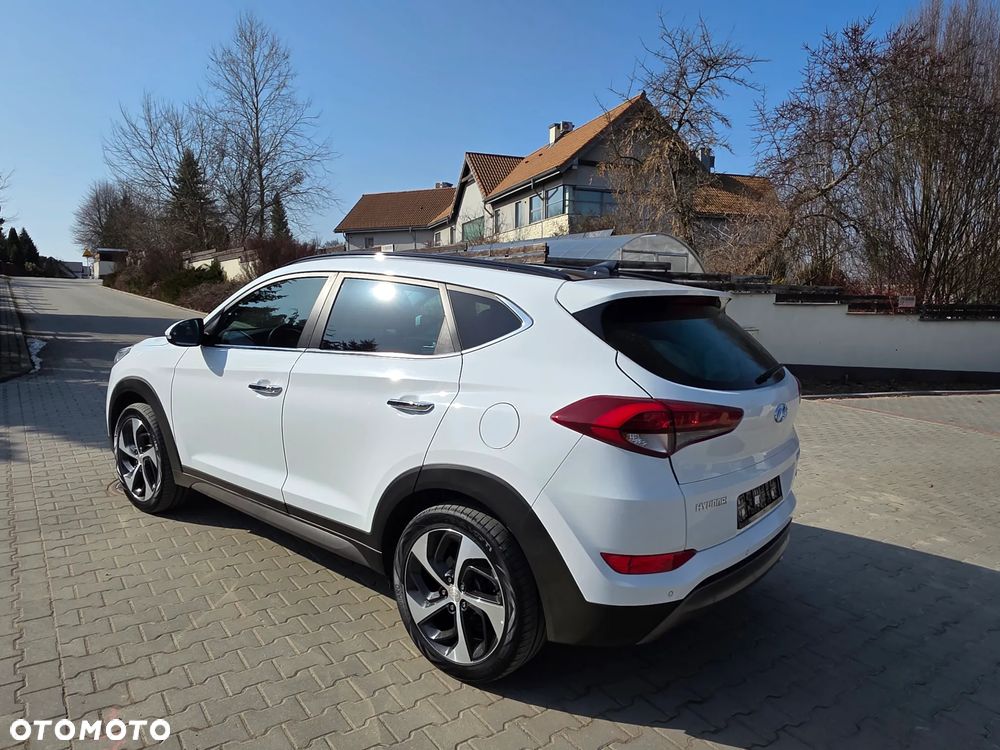 Hyundai Tucson 2.0 CRDI 4WD Automatik Premium - 4