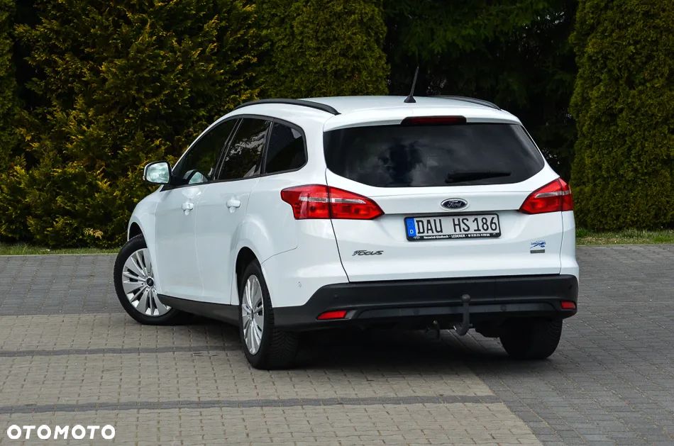Ford Focus 1.0 EcoBoost Active X - 11