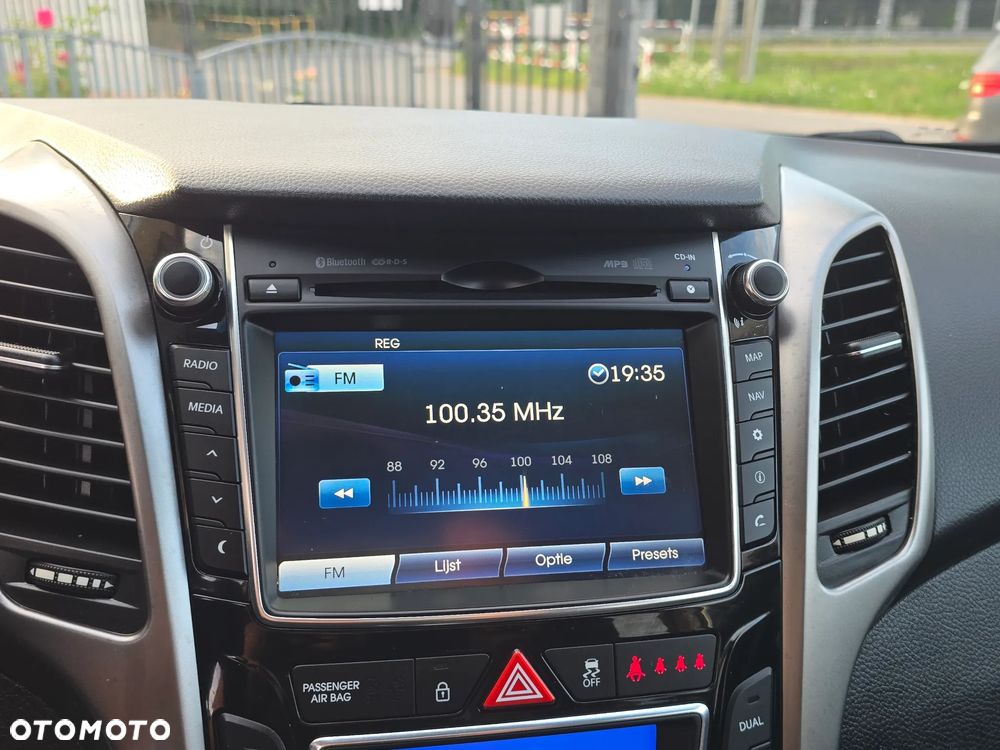 Hyundai i30 blue 1.6 GDI YES Gold - 31