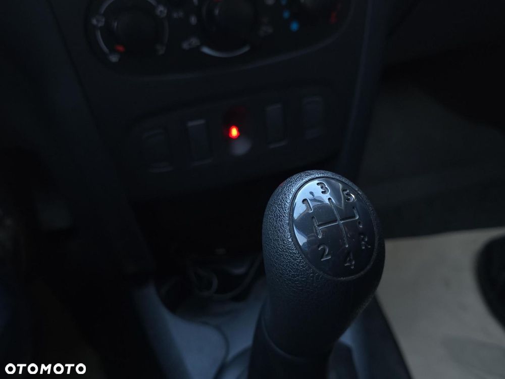 Dacia Sandero 1.0 SCe Laureate - 15