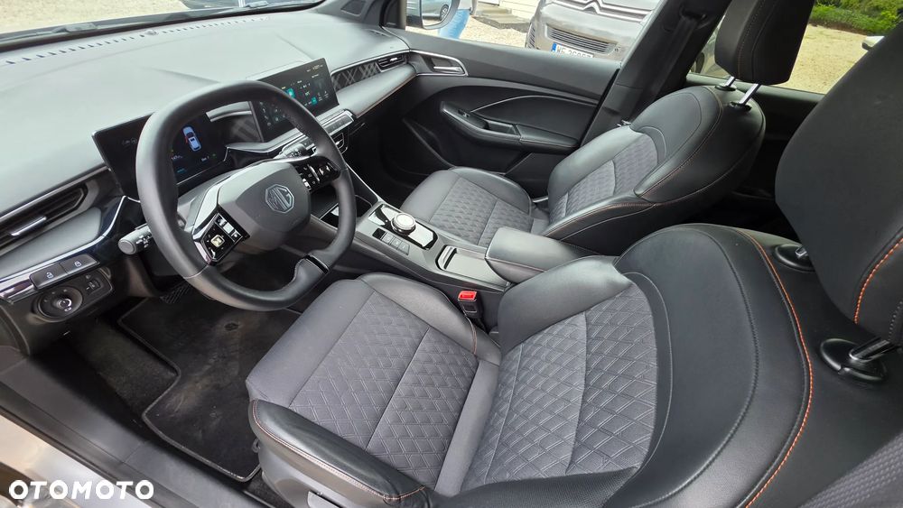 MG MG3 1.5 HEV+ Exclusive - 26