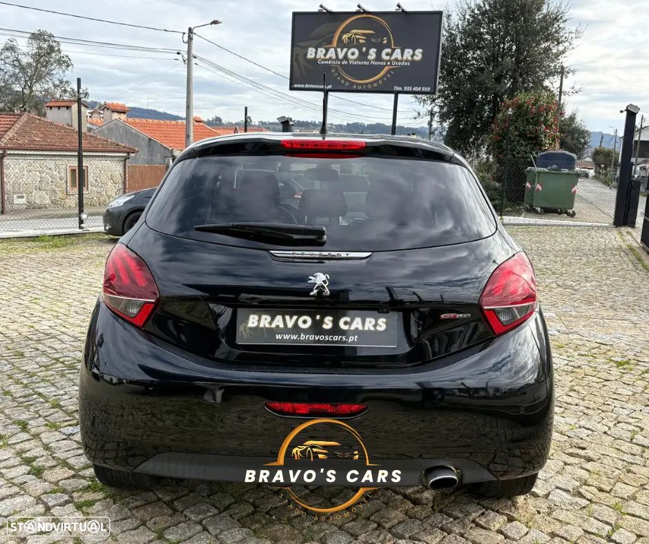 Peugeot 208 - 6