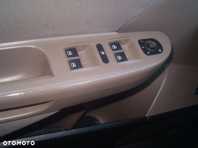Volkswagen Passat - 29